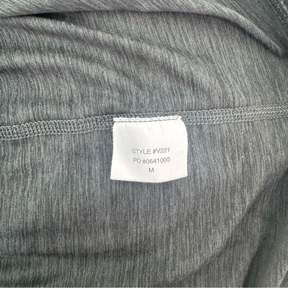 Vuori Ease Performance Half Zip Pullover Charcoal… - image 9